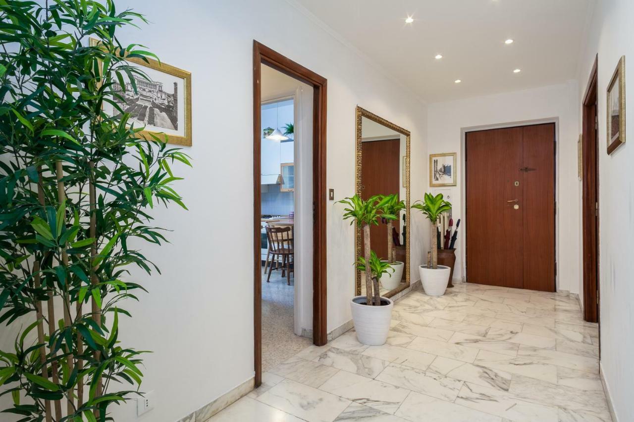 Elegant Vatican Metro & Golf Apartment Rome
